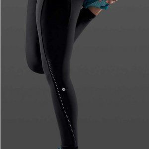 Lululemon Chase the Chill SHR Tight 28" sz 6